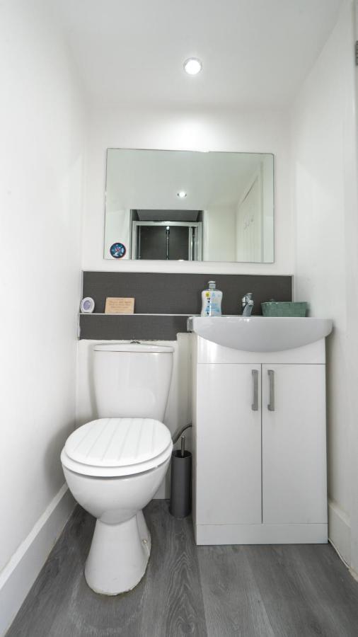 Апартаменты Modern & Stylish Studio In Reading Centre Экстерьер фото